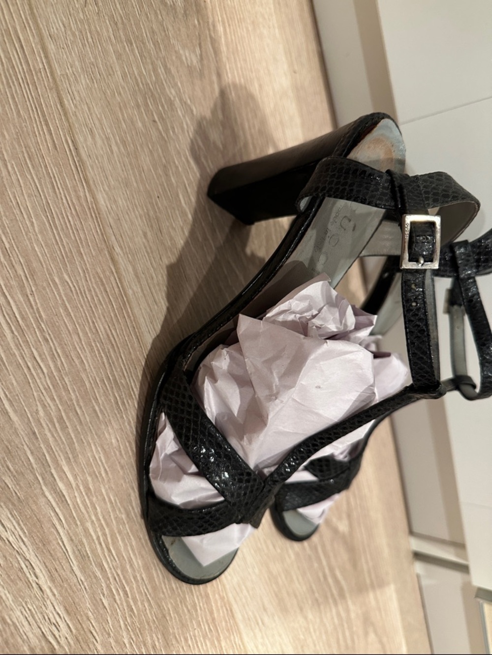 Gucci Black Textured Leather Crisscross Block Heel Sandals
